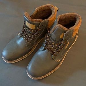 Men’s waterproof cold weather boots